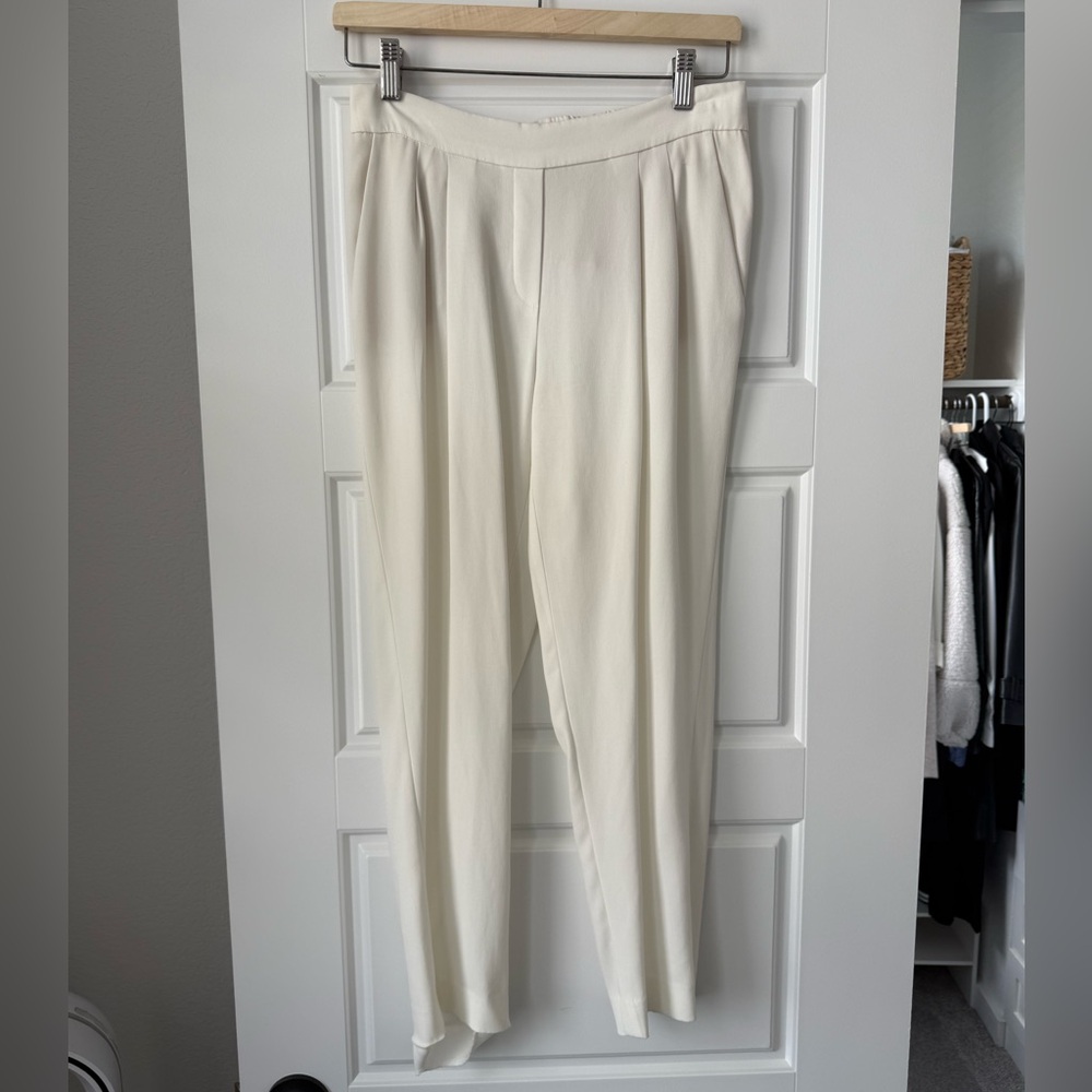 Aritzia Off-White Babaton Dress Pants, Size 4